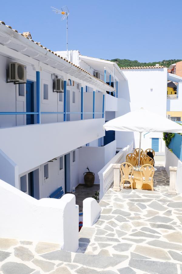 Kalimera Studios And Apartments Moraitika Dış mekan fotoğraf